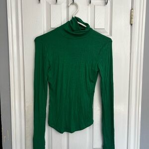 Aritzia freshman green turtleneck